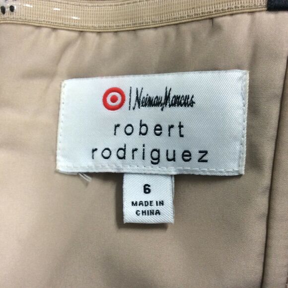 Robert Rodriguez Neiman Marcus Black Lace Dress 6 - Picture 9 of 11